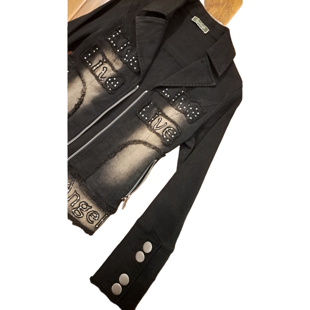 By deep Los Angeles Stylish Black Jean Jacket. Size Small